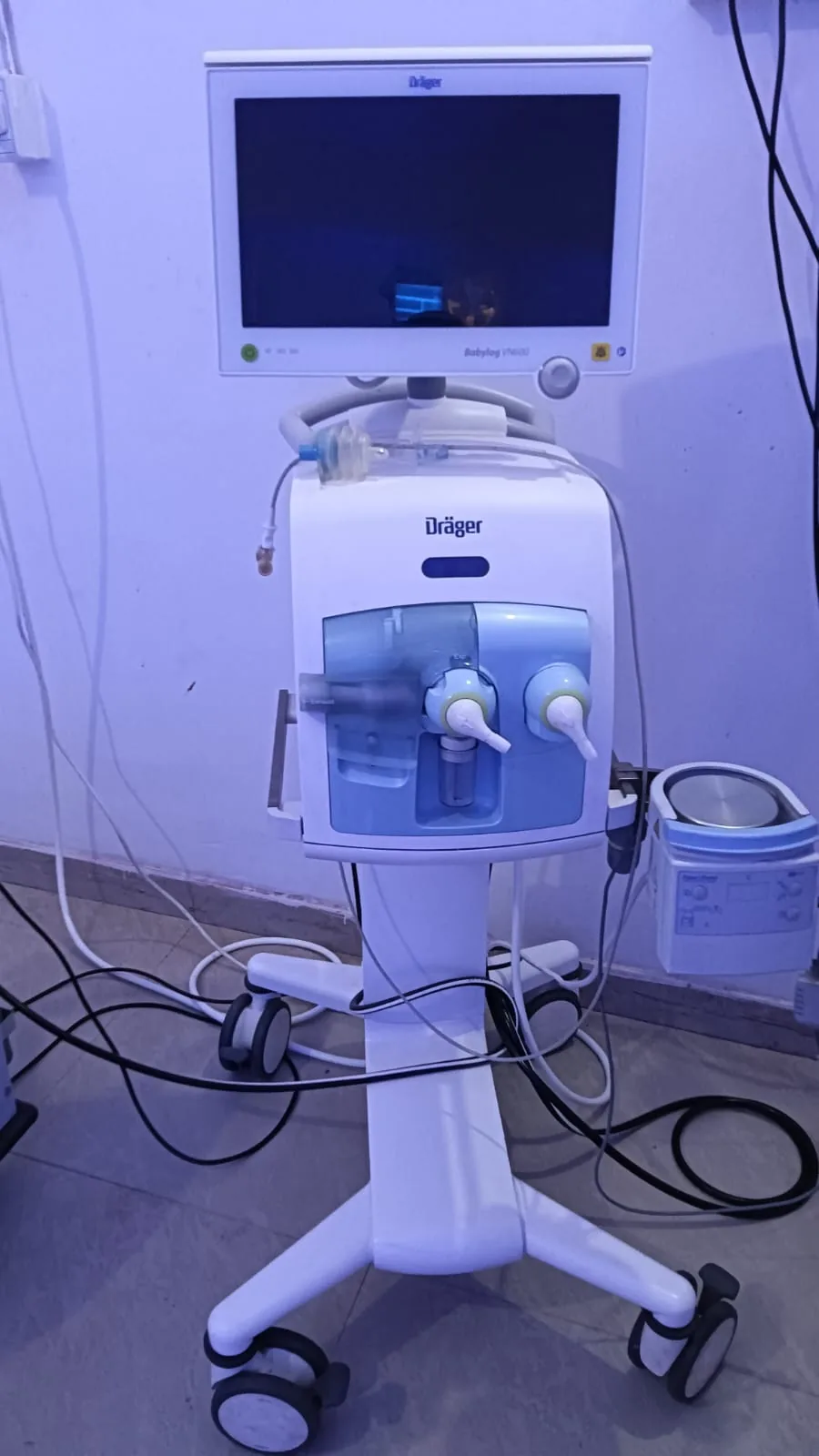 NICU ventilator and monitoring equipment